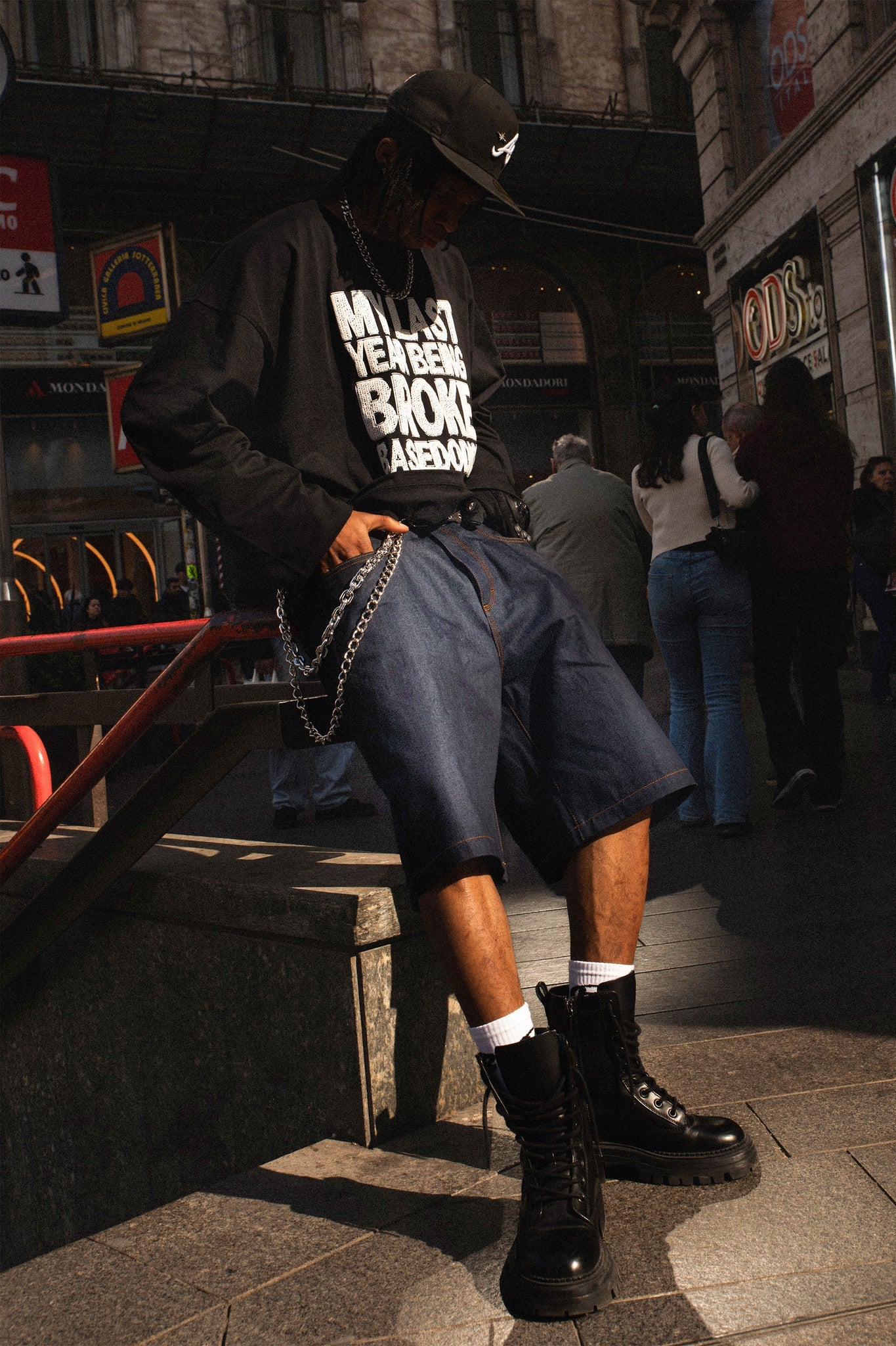 LONGSLEEVE "CRUEL SEASON" BROKE BLACK