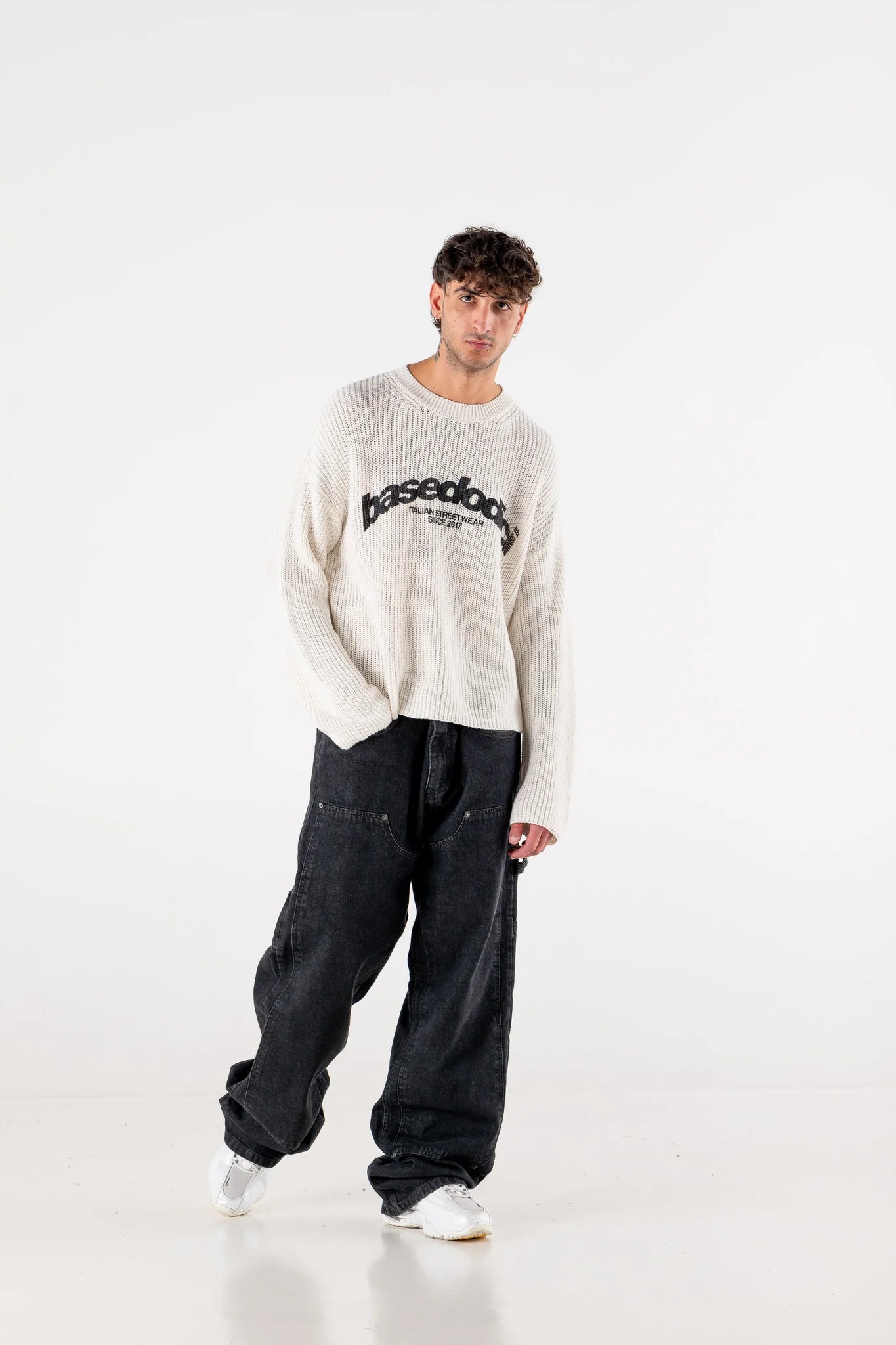 KNITWEAR “DE LA RUE À LA RUE” ITALIAN ARCLOGO GREY