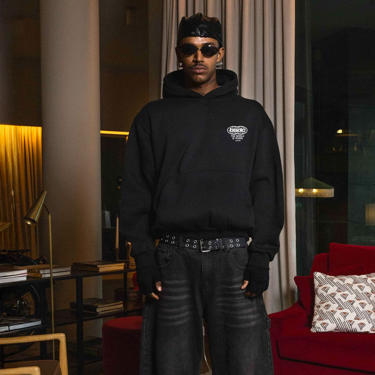 HOODIE "WORLD TOUR" DIPLOMATIC IMMUNITY BLACK
