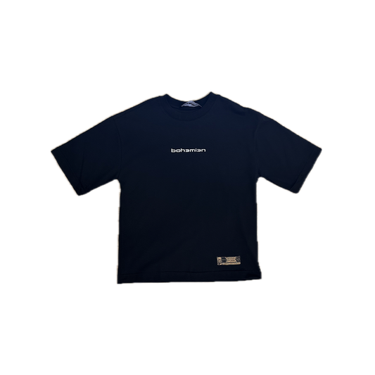 Basic Crop box logo black