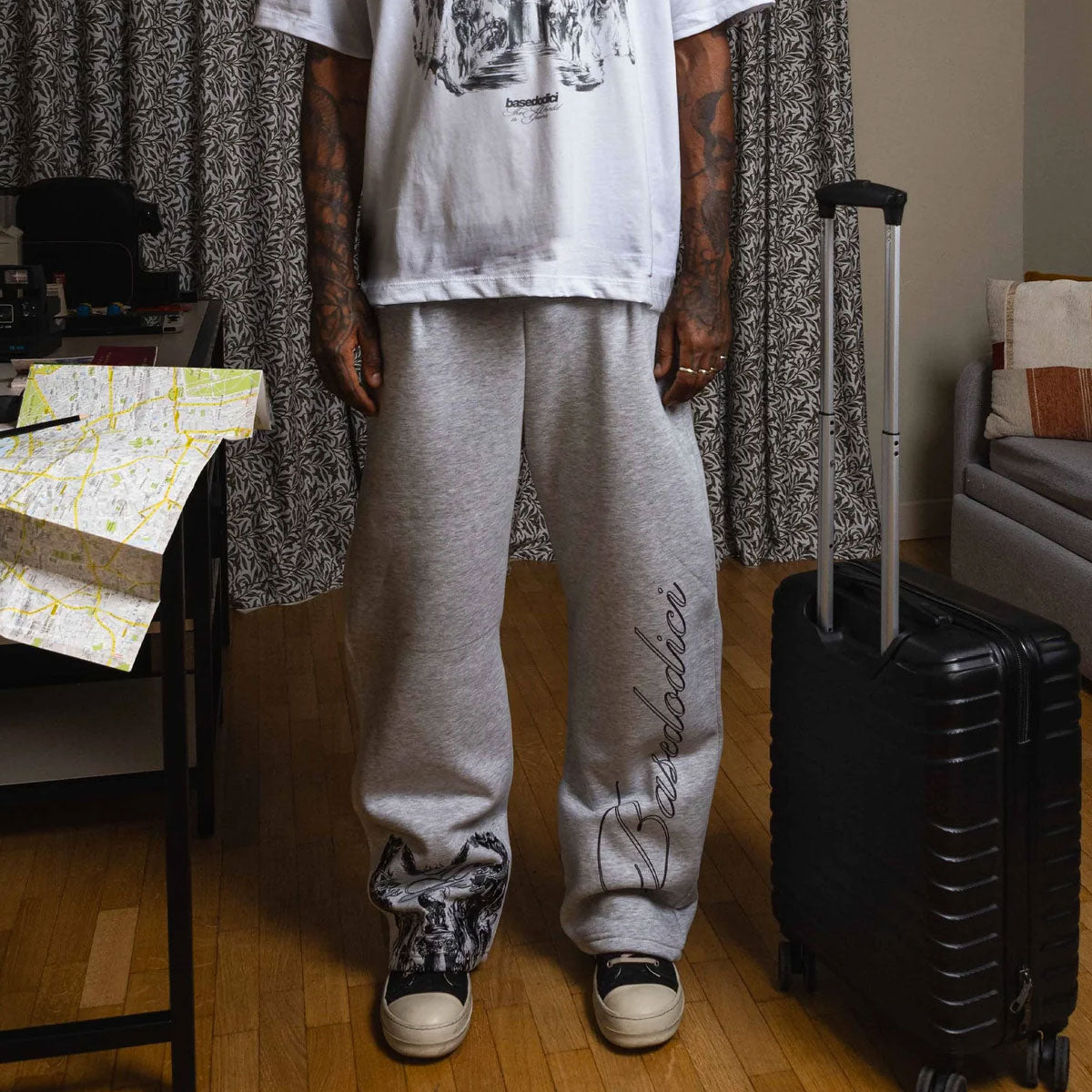 FLEECE PANTS "WORLD TOUR" SCARFACE ASHGREY
