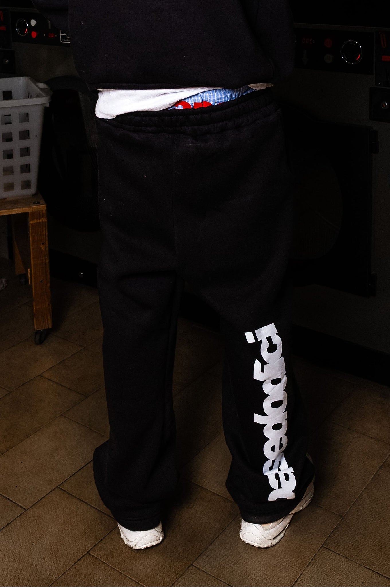 Basedodici Fleece Pants "COMFY" Vertical Logo Black/White